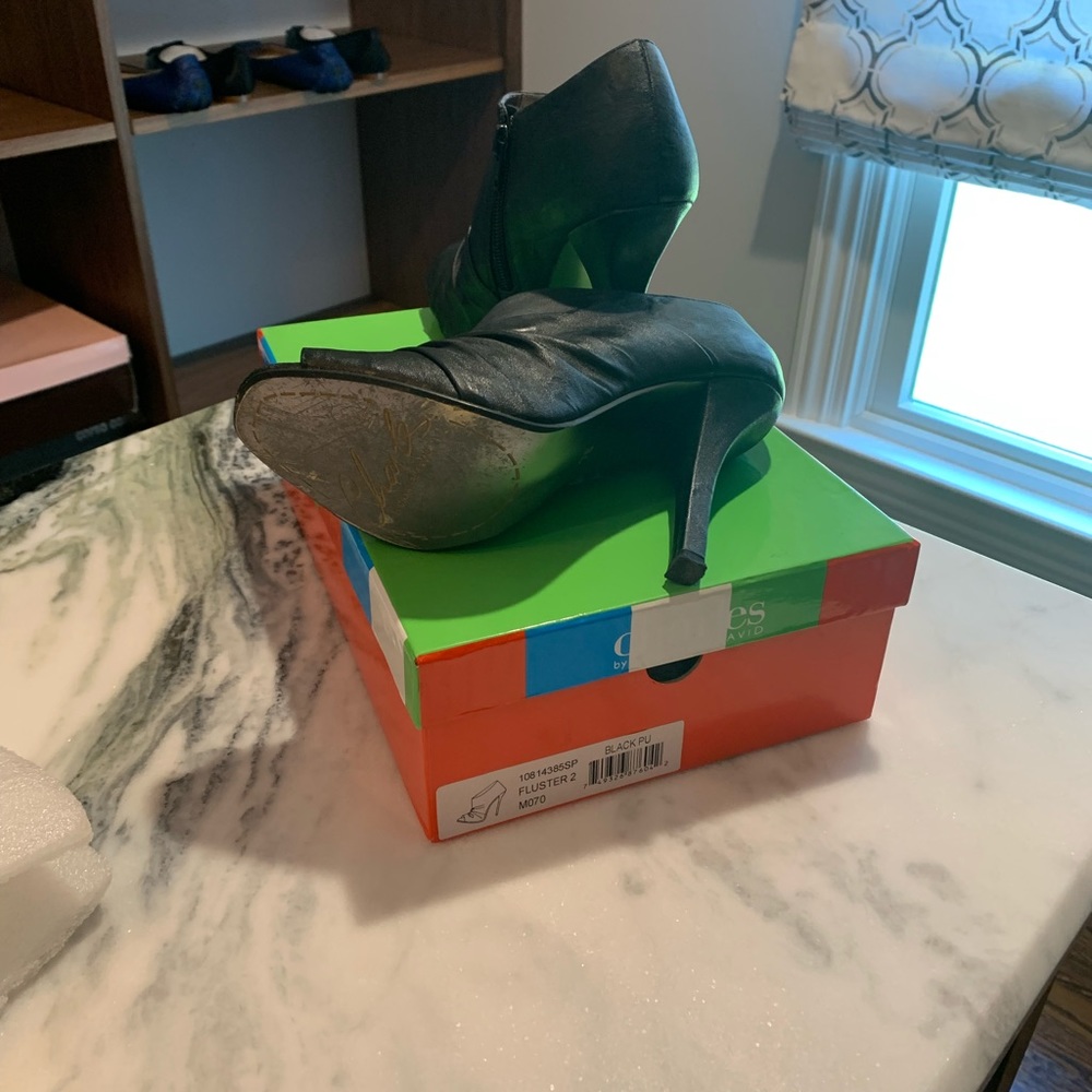 Booties - Picture 4 of 4